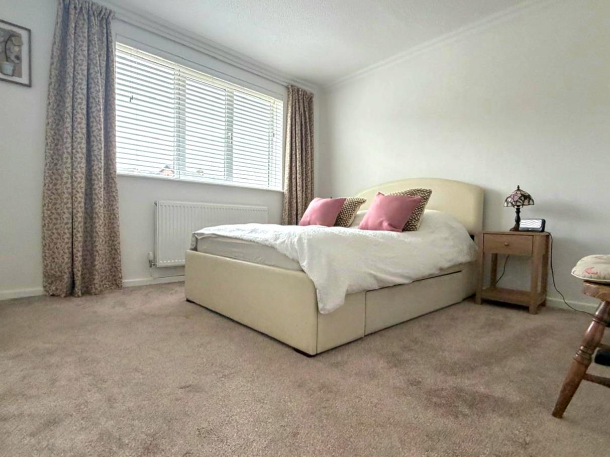 Llwynmawr Close, Sketty, Swansea, SA2 9HD